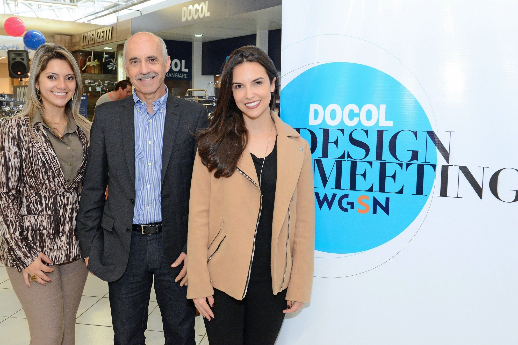 a gerente de marketing do Balaroti, Karina Lemes, com o gerente nacional de vendas da Docol, Roberto Ferreira, e a consultora Bruna Ortega.