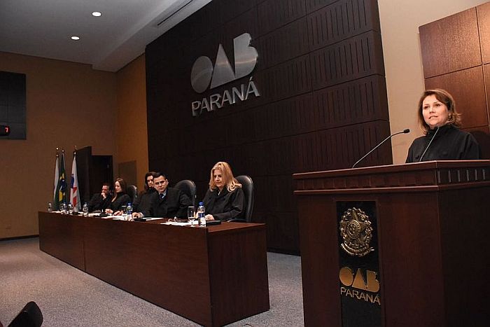 Vice-presidente da CAA-PR representou a instituição na solenidade de compromisso para novos advogados
