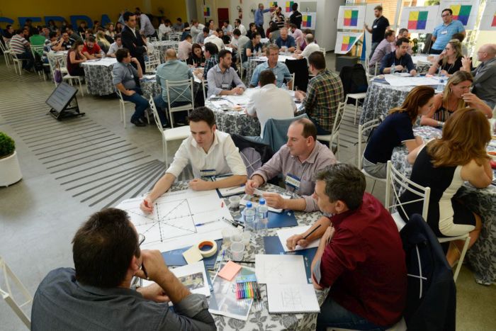 Empresários de todo Paraná discutiram temas comuns e traçaram estratégias/ Foto: Antonio Costa
