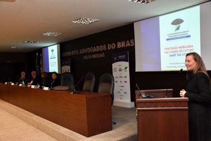 Procuradora Cintia Fernandes durante sua palestra no Congresso - Foto: Bebel Ritzmann/Divulgação