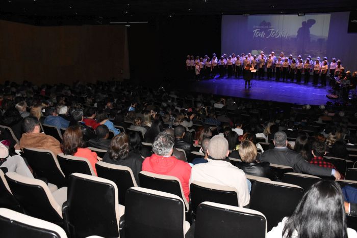 Apresentação do Coral da CAA/PR no Teatro Fernanda Montenegro - Foto: Divulgação