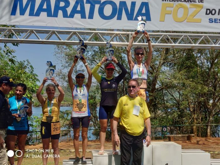 Keidy Roze Cima Pontes do Corrida Legal de Foz comemorou vitória em maratona - Foto: Divulgação