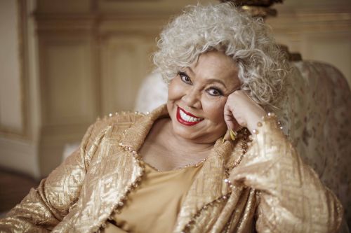 Alcione traz show especial de 50 anos a Curitiba