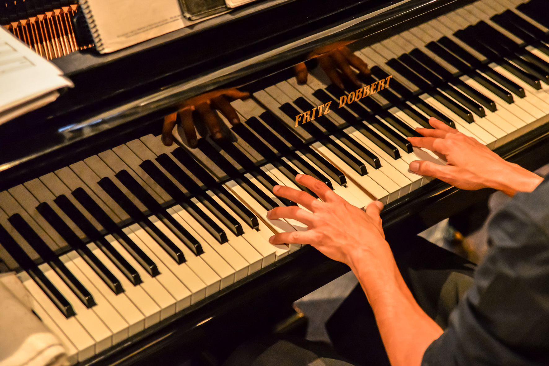 Shopping Curitiba tem apresentações de piano gratuitas